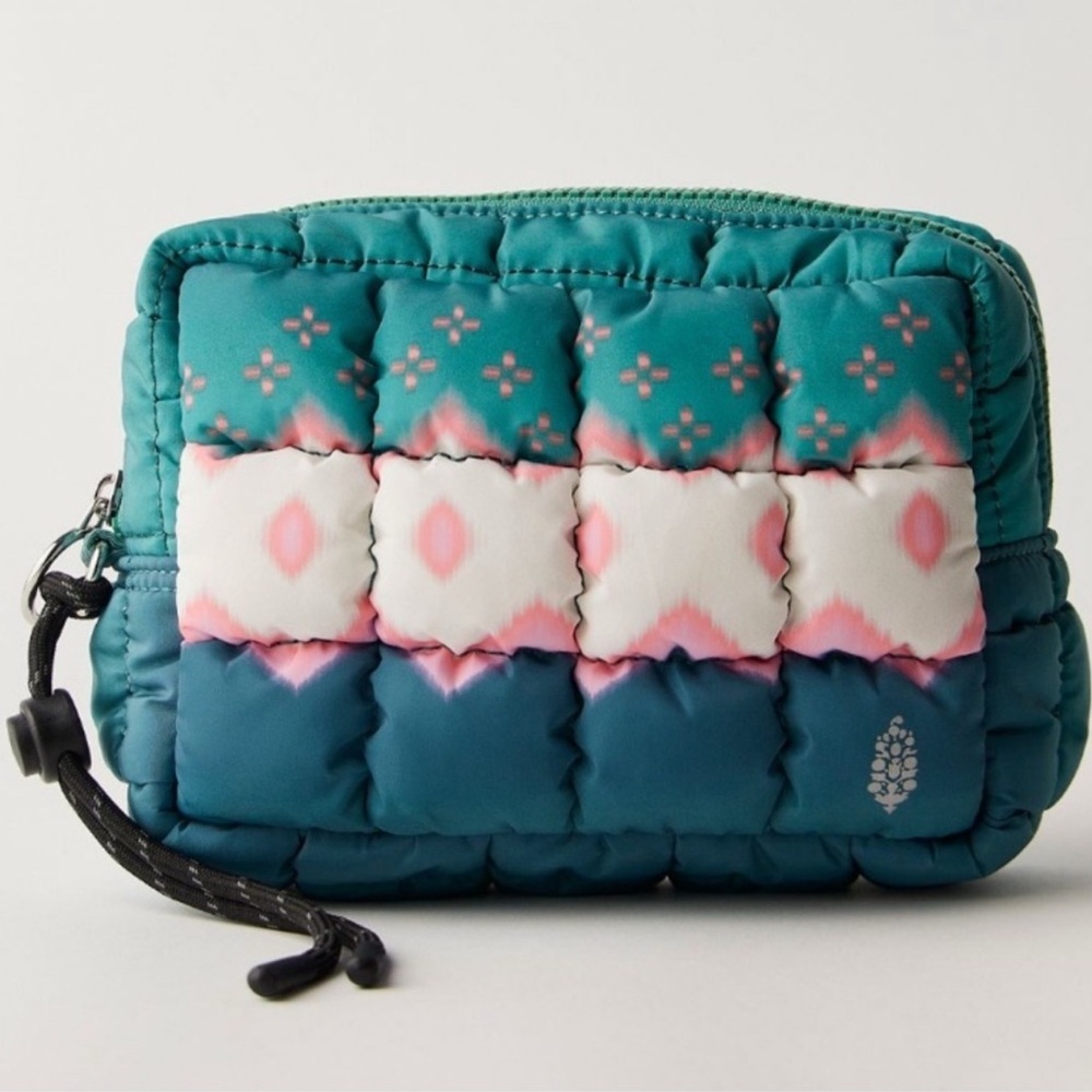 Free People Movement Printed Mini Case, Green Glow Print, NWT, SOLD OUT PRINT